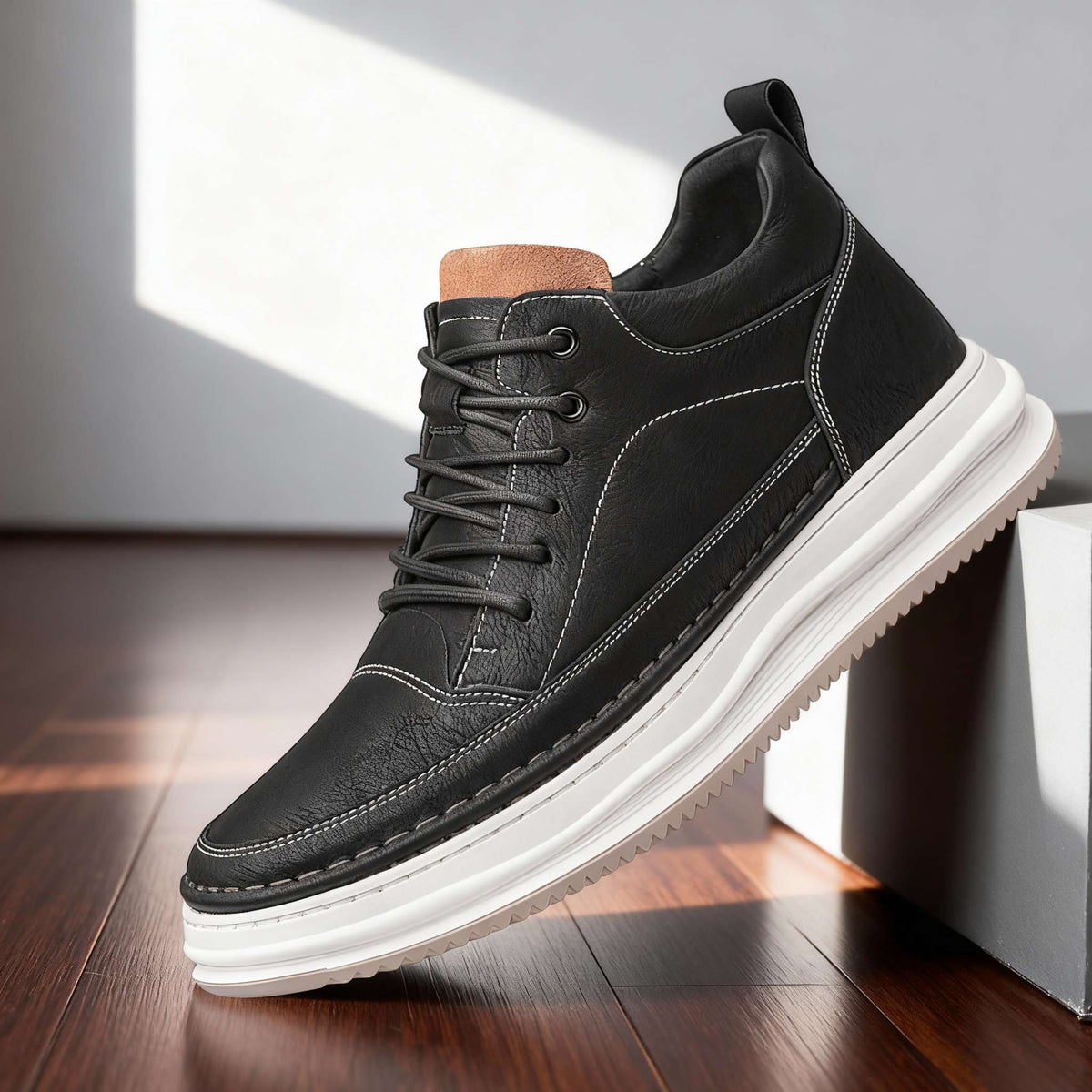 Leather trainers with padded collar and cushioned insole