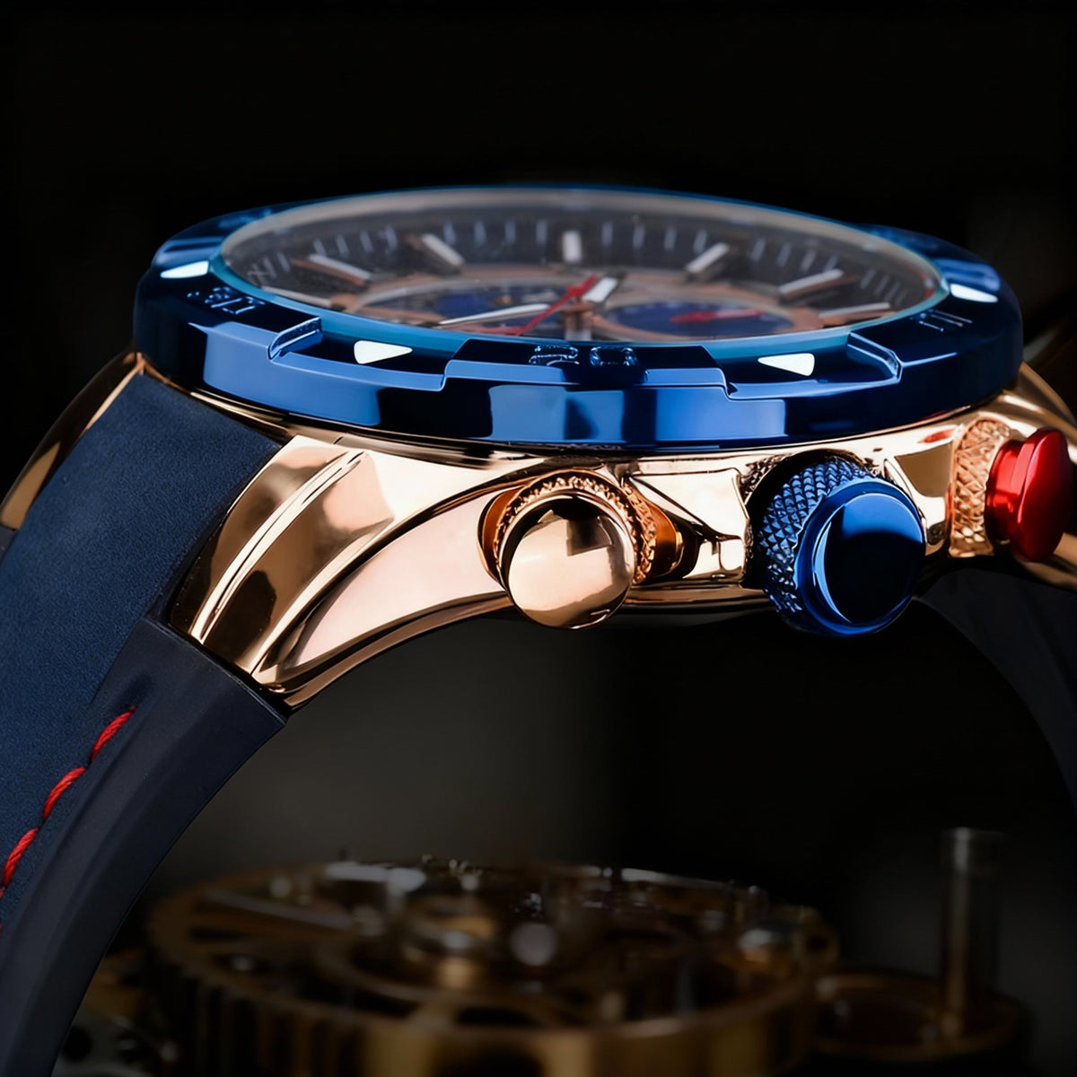 Men's chronograph watch with leather strap