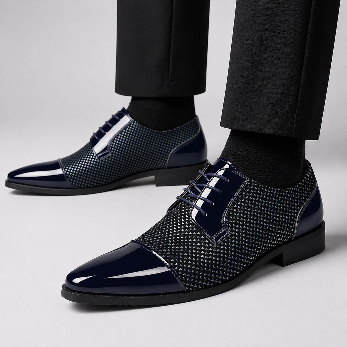 Men's Patent Leather Oxford Shoes with Pointed Toe