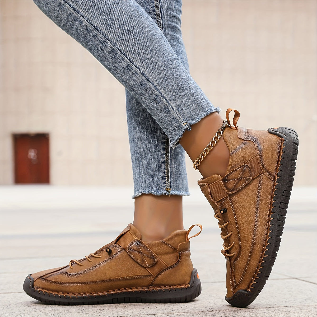 Women's orthopaedic trainers with adjustable strap and cushioned sole - Marron Terre