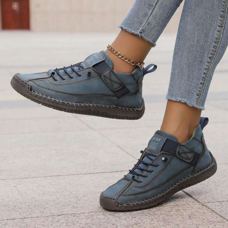 Women's orthopaedic trainers with adjustable strap and cushioned sole