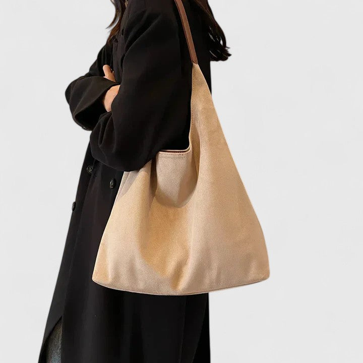 Women's minimalist shoulder bag with structured design